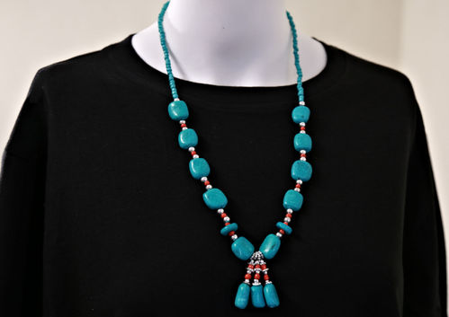 Halskette türkisfarbene Steine Fair Trade